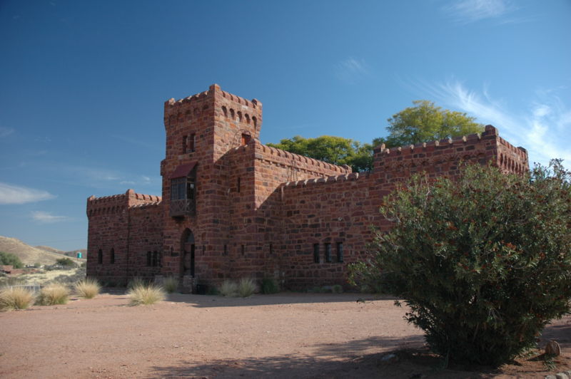 800px Namibie Duwisib Castle 01