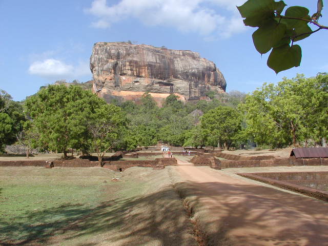 Sigiriya Apprach