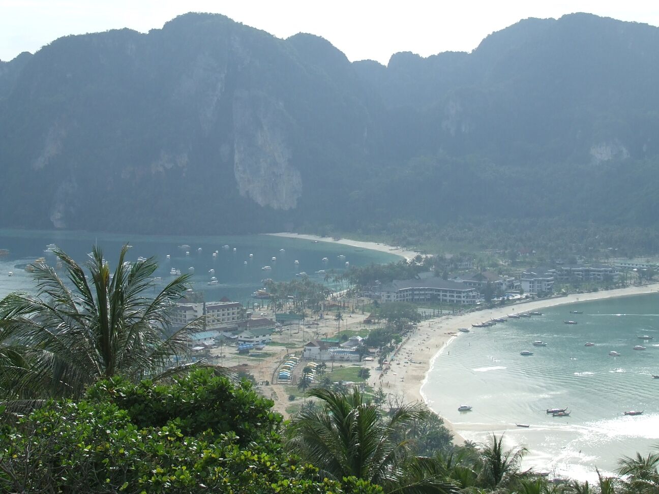 Thailand koh phi phi isthmus