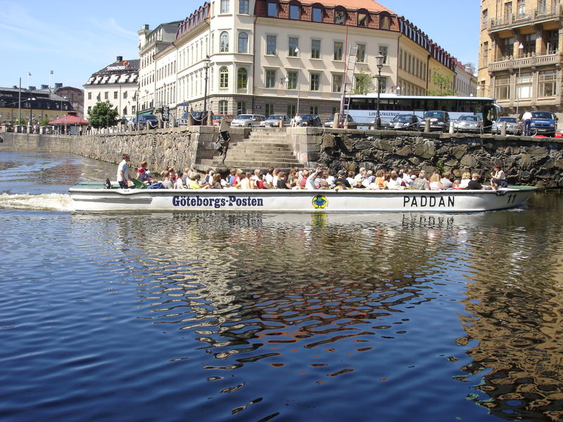 800px Paddan sightseeing gothenburg