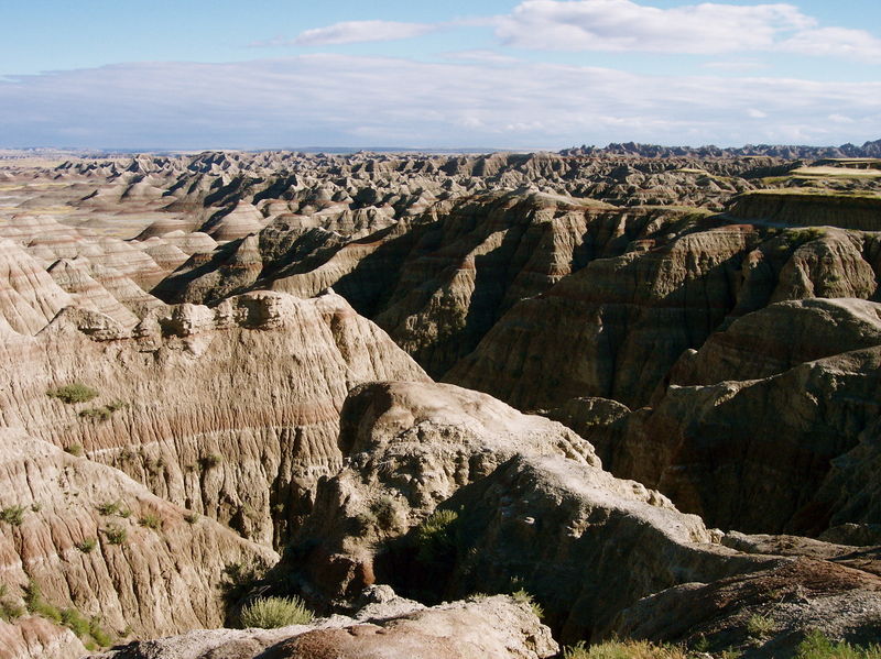 800px Badlands national park 07 26 2005