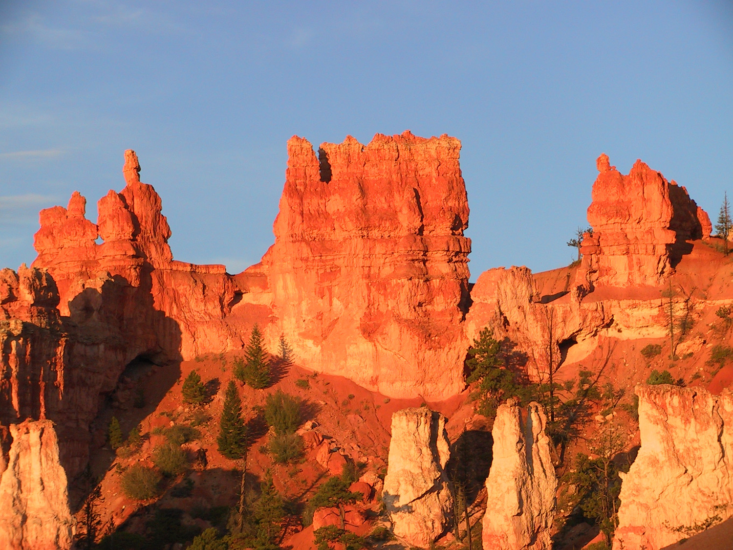 20050221051907 21Bryce Canyon in morning light